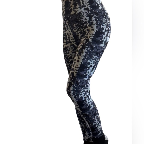 Leggings, HUE, L/XL - Picture 2 of 8